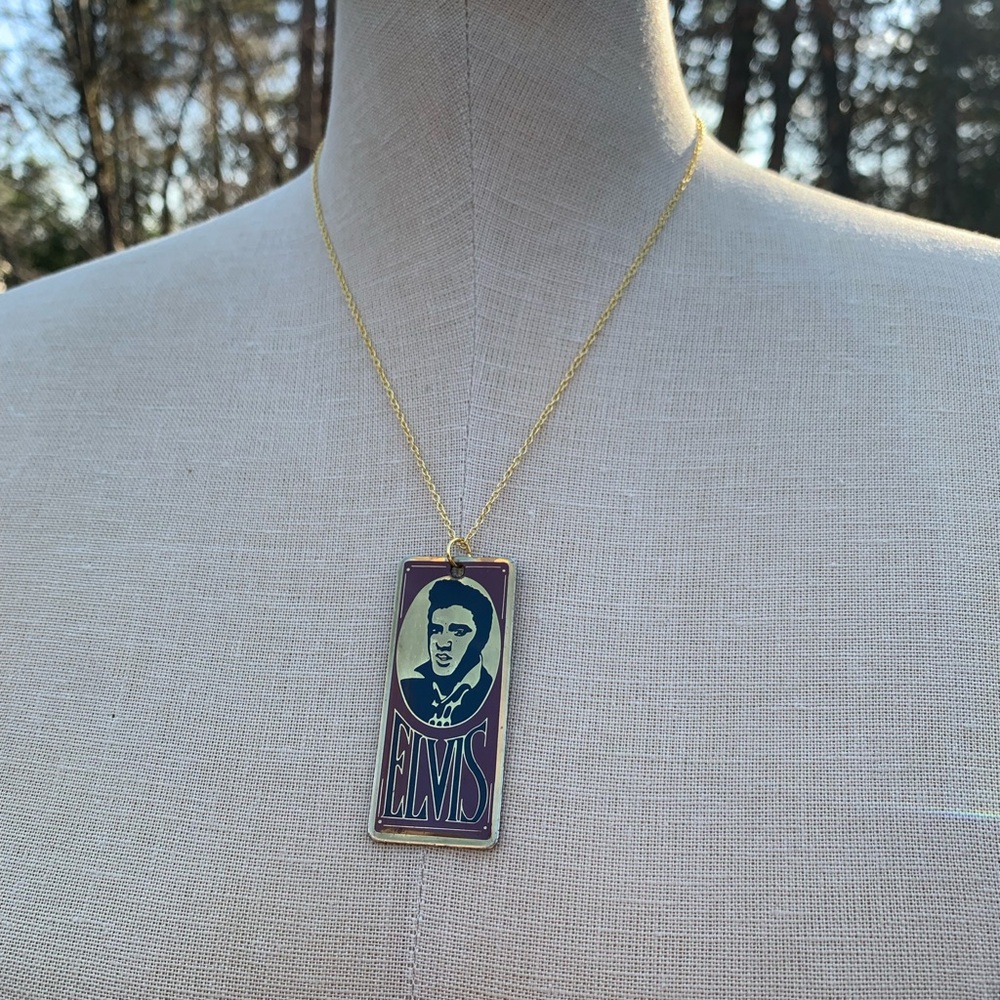 NWT Sterling Silver Plated Chain with Vintage Elvis Charm Necklace - Picture 5 of 14